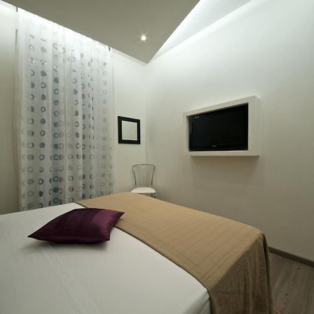 Roma Naif Rooms Quarto foto